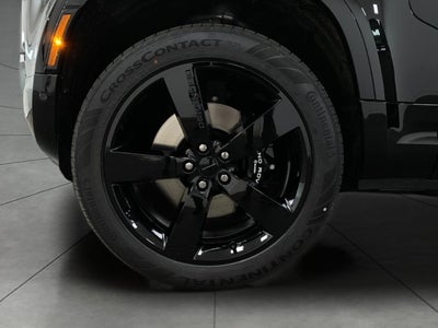 2026 Land Rover Defender 130 V8 500PS