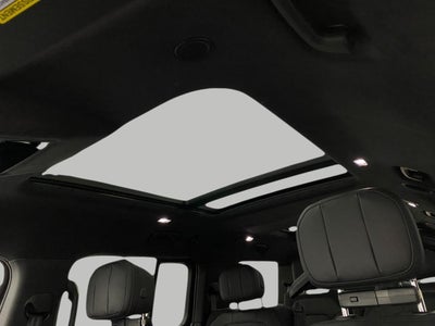 2026 Land Rover Defender 130 V8 500PS