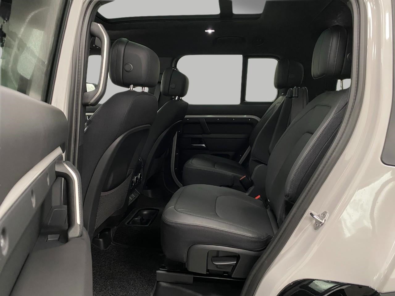 2026 Land Rover Defender 130 P400 X