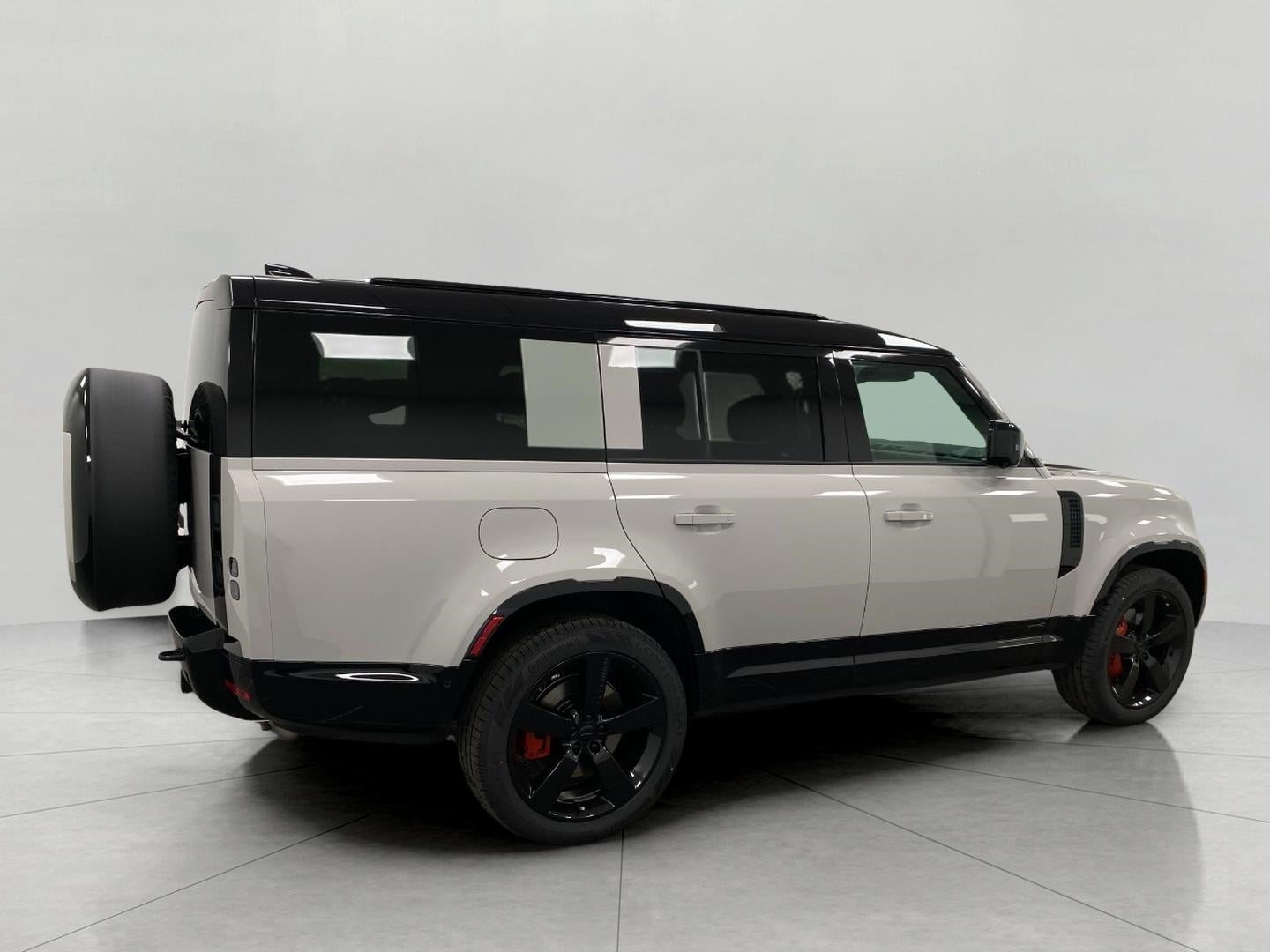2026 Land Rover Defender 130 P400 X