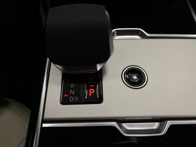 2025 Land Rover Range Rover P530 Autobiography LWB