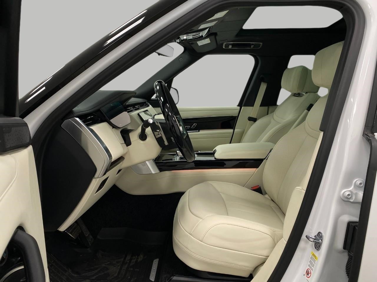 2025 Land Rover Range Rover P530 Autobiography LWB