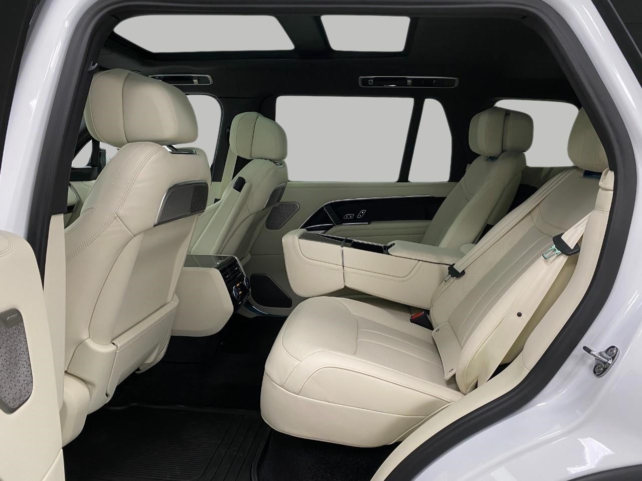 2025 Land Rover Range Rover P530 Autobiography LWB