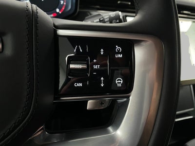 2025 Land Rover Range Rover P530 SE SWB