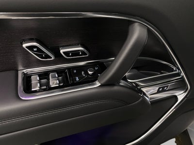 2025 Land Rover Range Rover P530 SE SWB