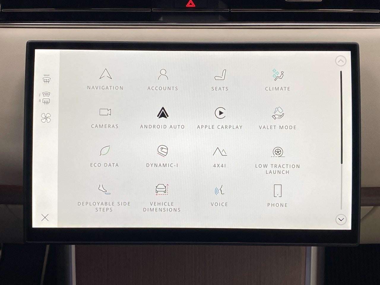 2025 Land Rover Range Rover P530 SE SWB