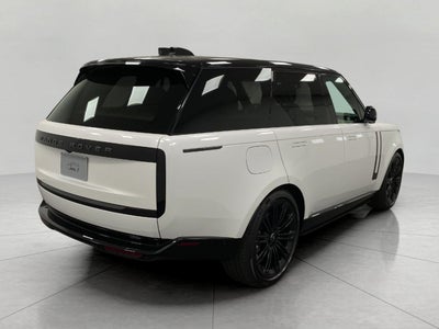 2025 Land Rover Range Rover P530 SE SWB