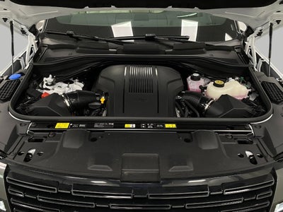 2025 Land Rover Range Rover P530 SE SWB