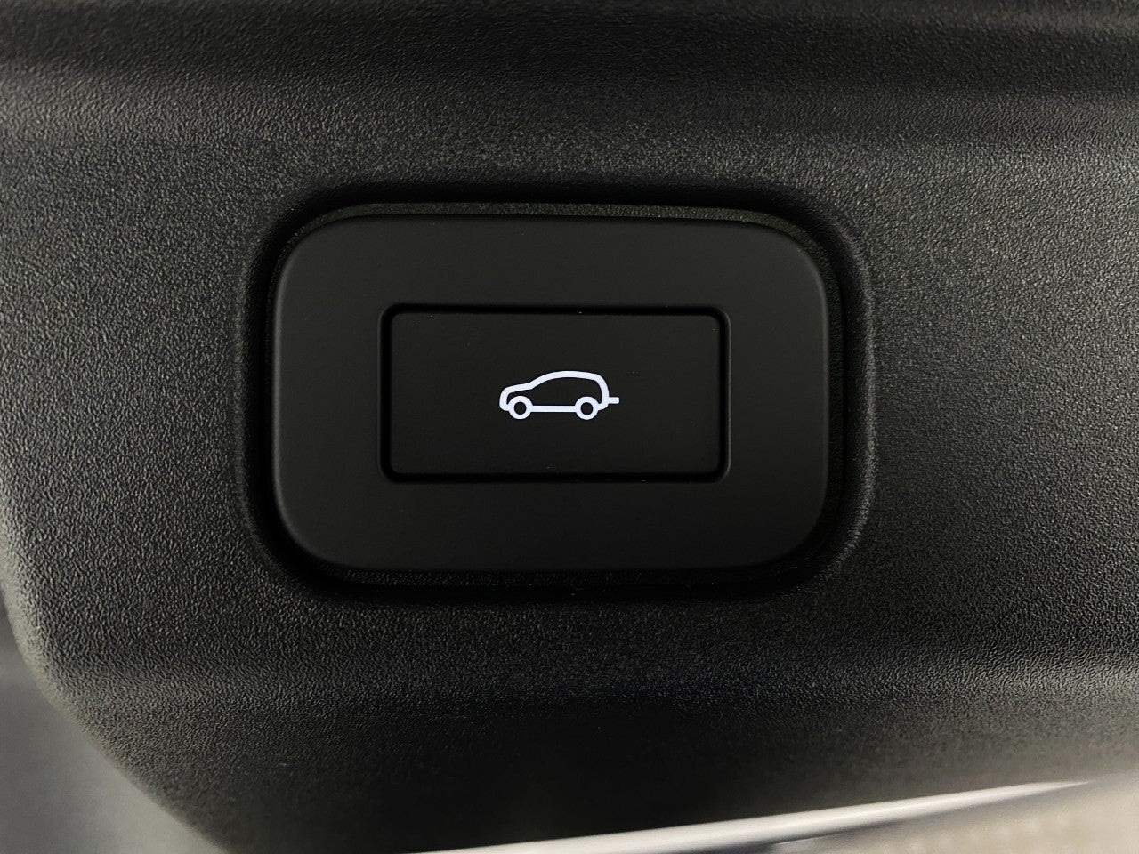 2025 Land Rover Range Rover P530 SE SWB