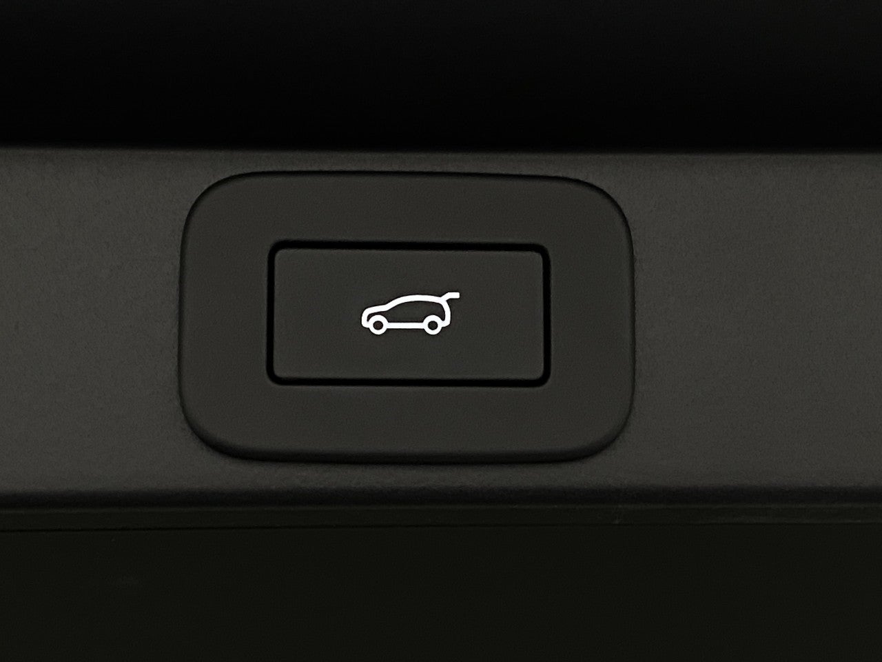 2025 Land Rover Range Rover P530 SE SWB