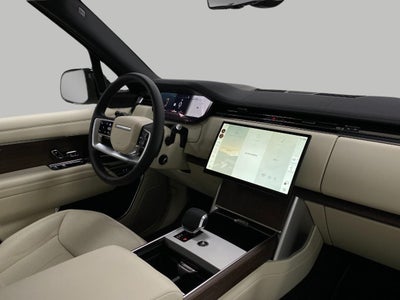 2026 Land Rover Range Rover P400 SE SWB