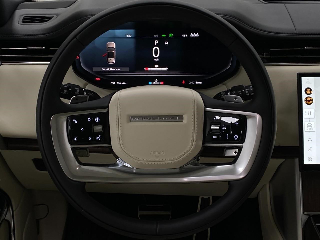 2025 Land Rover Range Rover P400 SE SWB