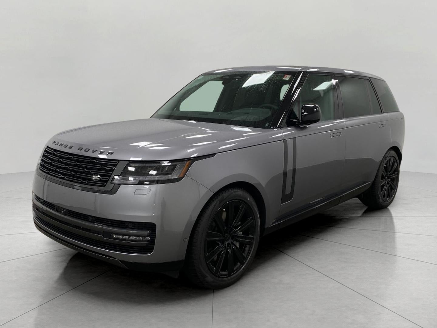 2026 Land Rover Range Rover P530 SE LWB 7 Seat