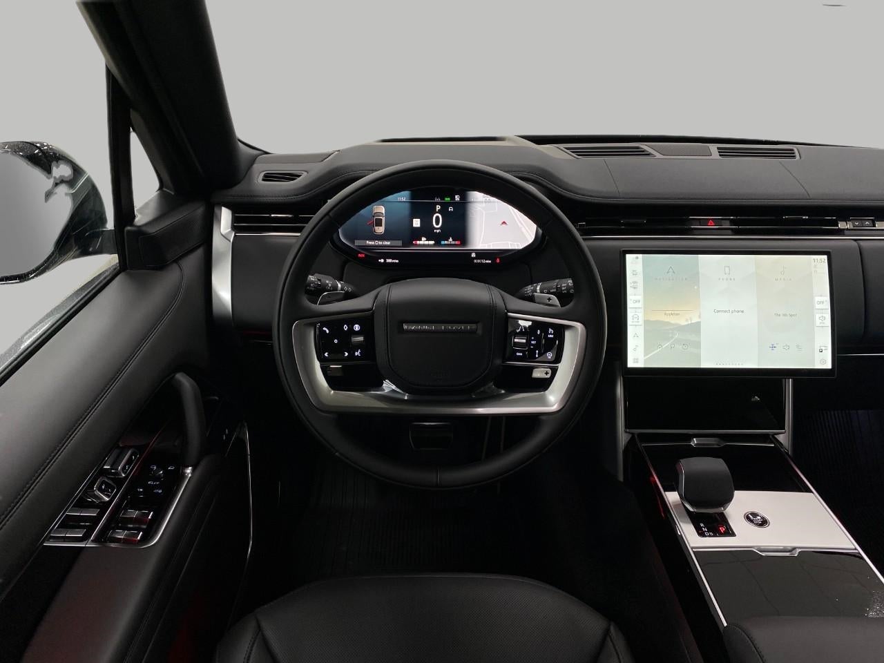 2026 Land Rover Range Rover P530 SE LWB 7 Seat