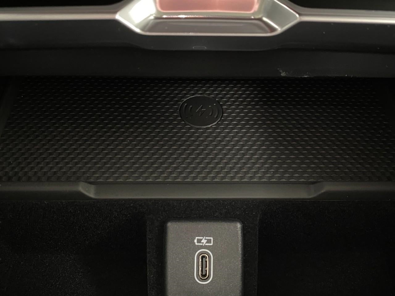 2026 Land Rover Range Rover P530 SE LWB 7 Seat