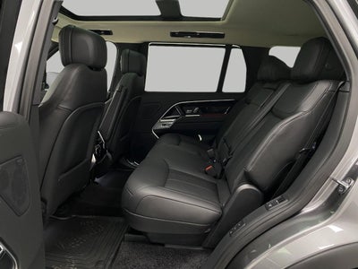 2026 Land Rover Range Rover P530 SE LWB 7 Seat