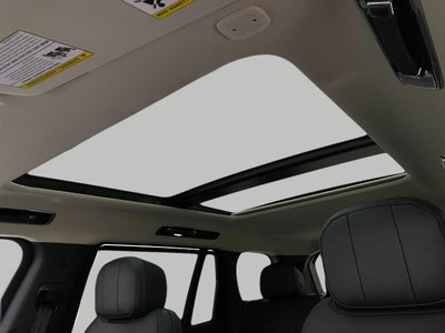 2026 Land Rover Range Rover P530 SE LWB 7 Seat