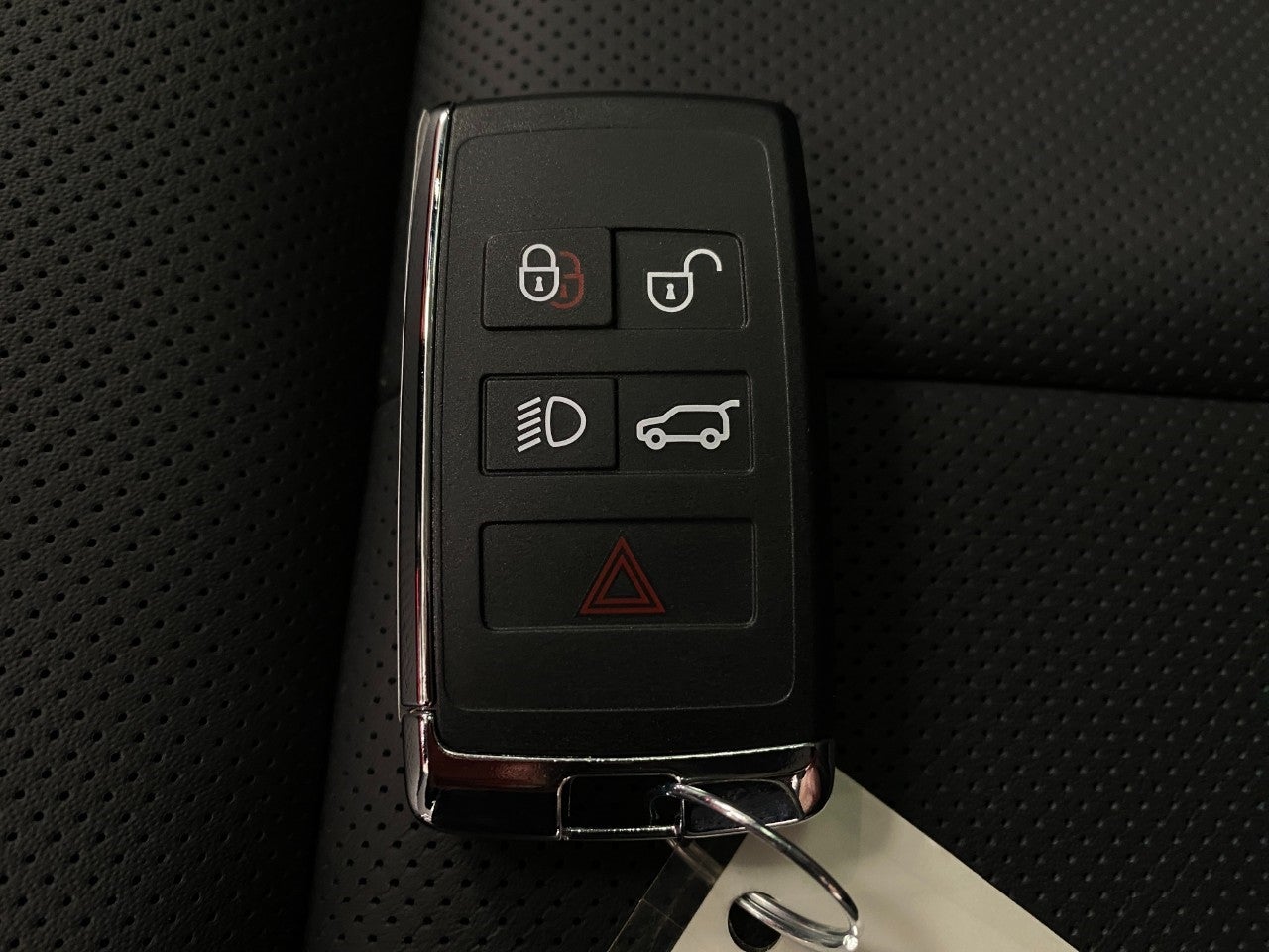 2026 Land Rover Range Rover P530 SE LWB 7 Seat