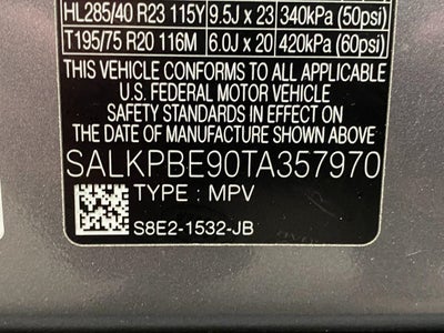 2026 Land Rover Range Rover P530 SE LWB 7 Seat