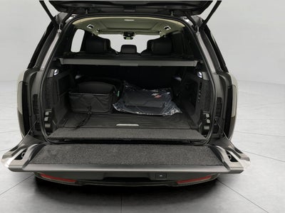 2026 Land Rover Range Rover P530 SE LWB 7 Seat