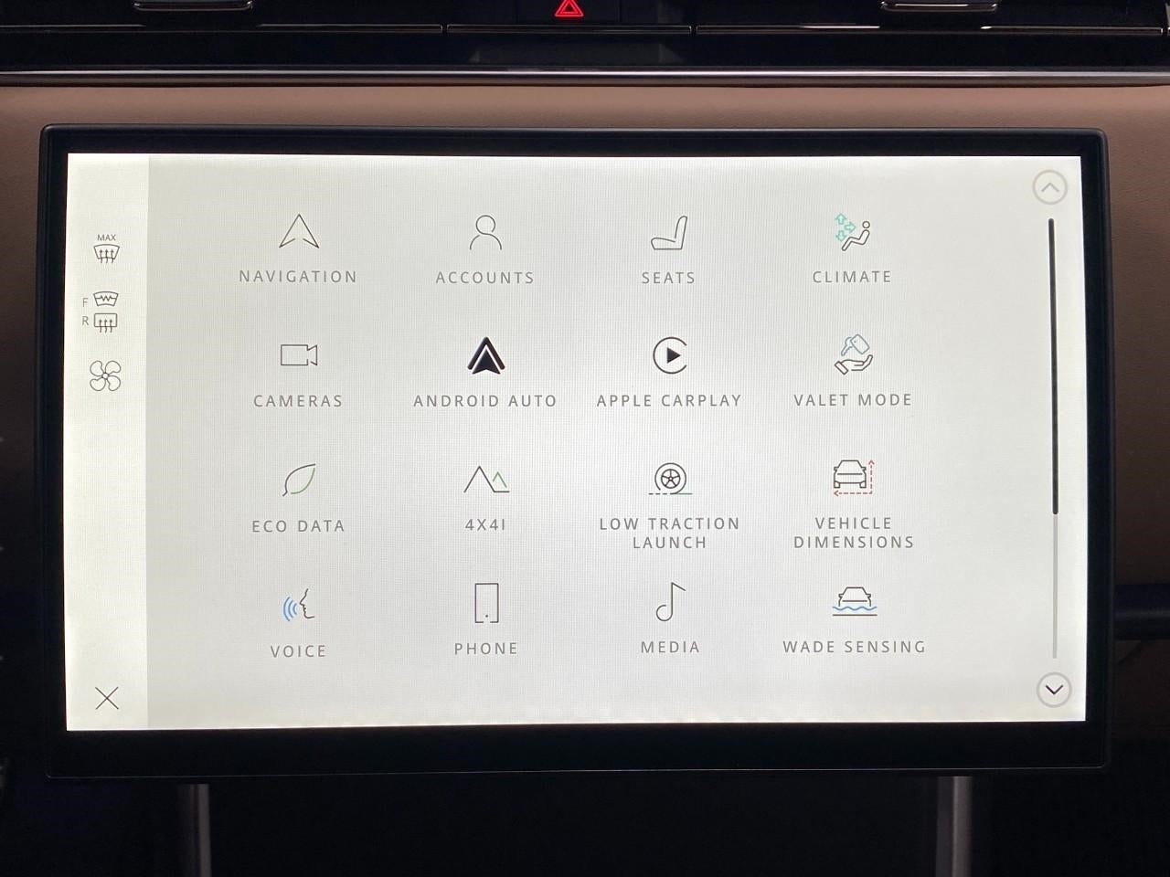 2026 Land Rover Range Rover P400 SE LWB 7 Seat