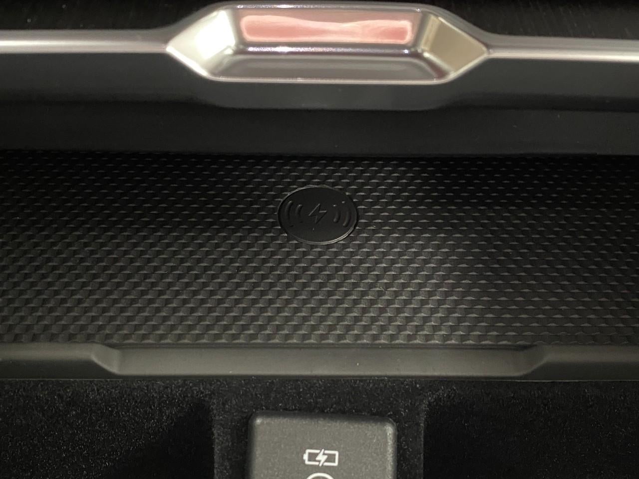 2026 Land Rover Range Rover P400 SE LWB 7 Seat