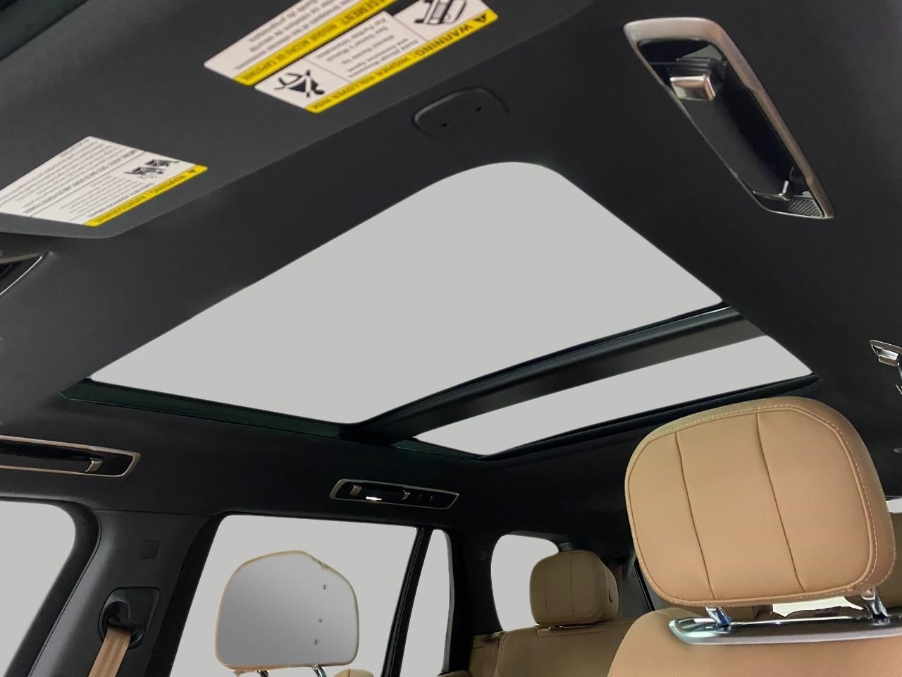 2026 Land Rover Range Rover P400 SE LWB 7 Seat