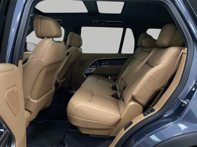 2026 Land Rover Range Rover P400 SE LWB 7 Seat
