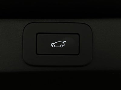 2026 Land Rover Range Rover P400 SE LWB 7 Seat