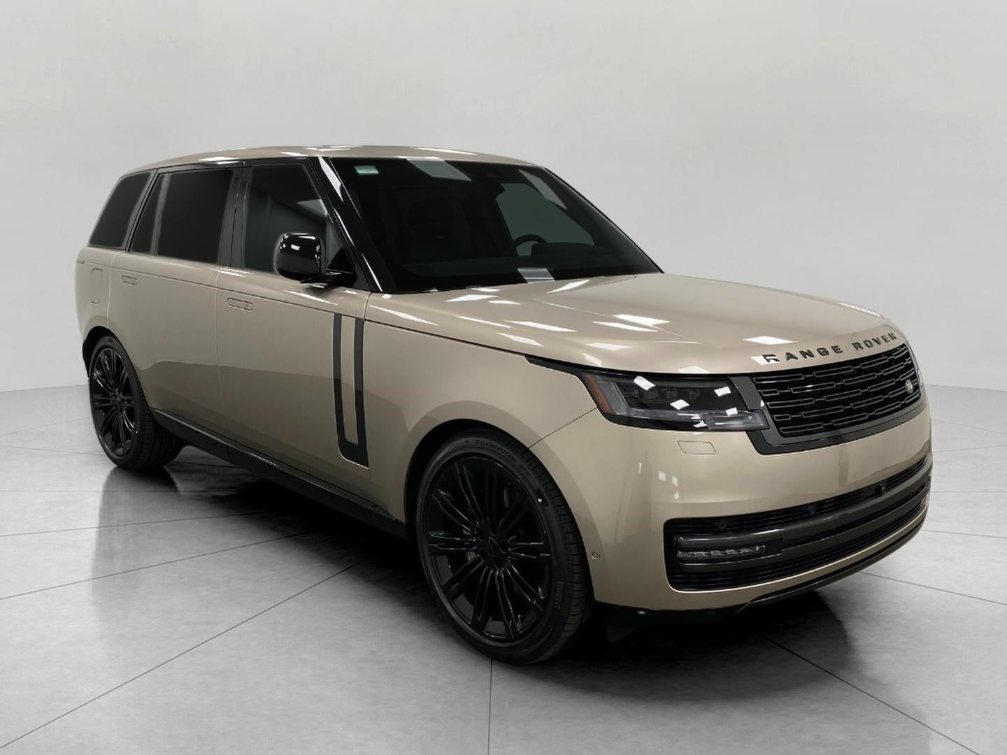 2026 Land Rover Range Rover P400 SE LWB 7 Seat