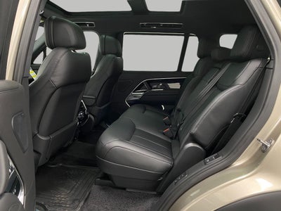 2026 Land Rover Range Rover P400 SE LWB 7 Seat