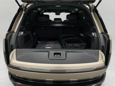 2026 Land Rover Range Rover P400 SE LWB 7 Seat