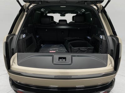 2026 Land Rover Range Rover P400 SE LWB 7 Seat