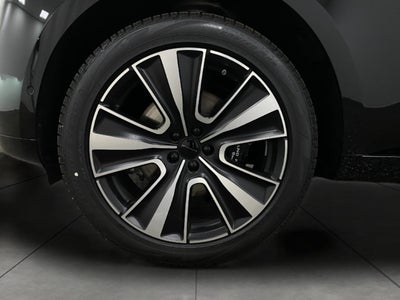 2026 Land Rover Range Rover P400 SE LWB 7 Seat