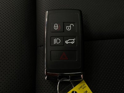 2026 Land Rover Range Rover P400 SE LWB 7 Seat