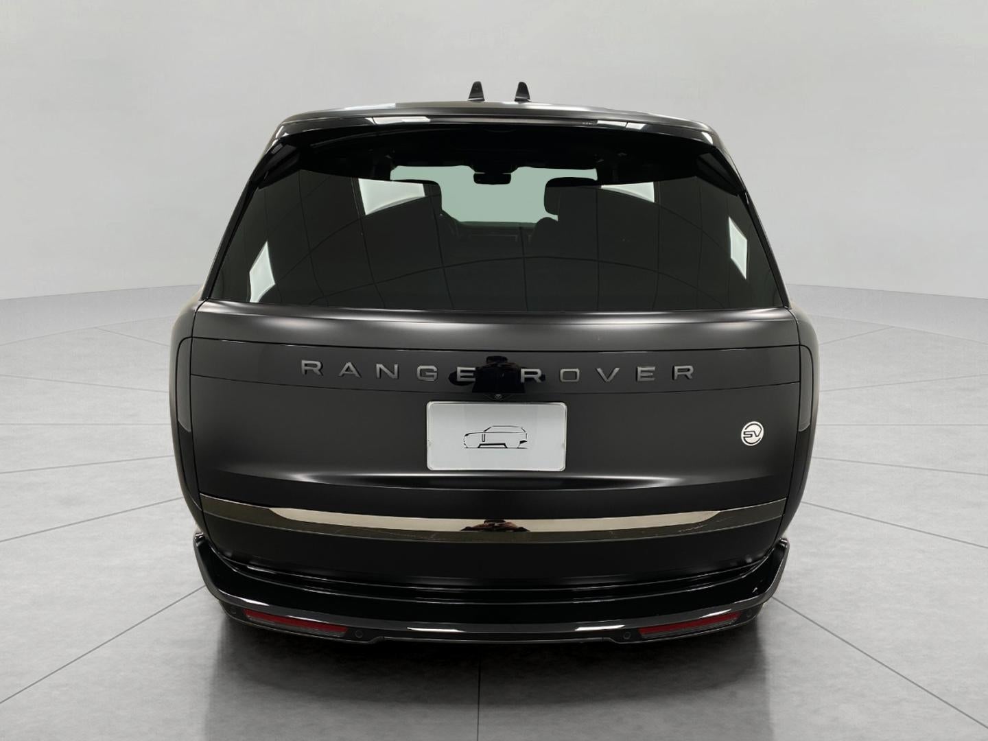 2026 Land Rover Range Rover P615 SV SWB
