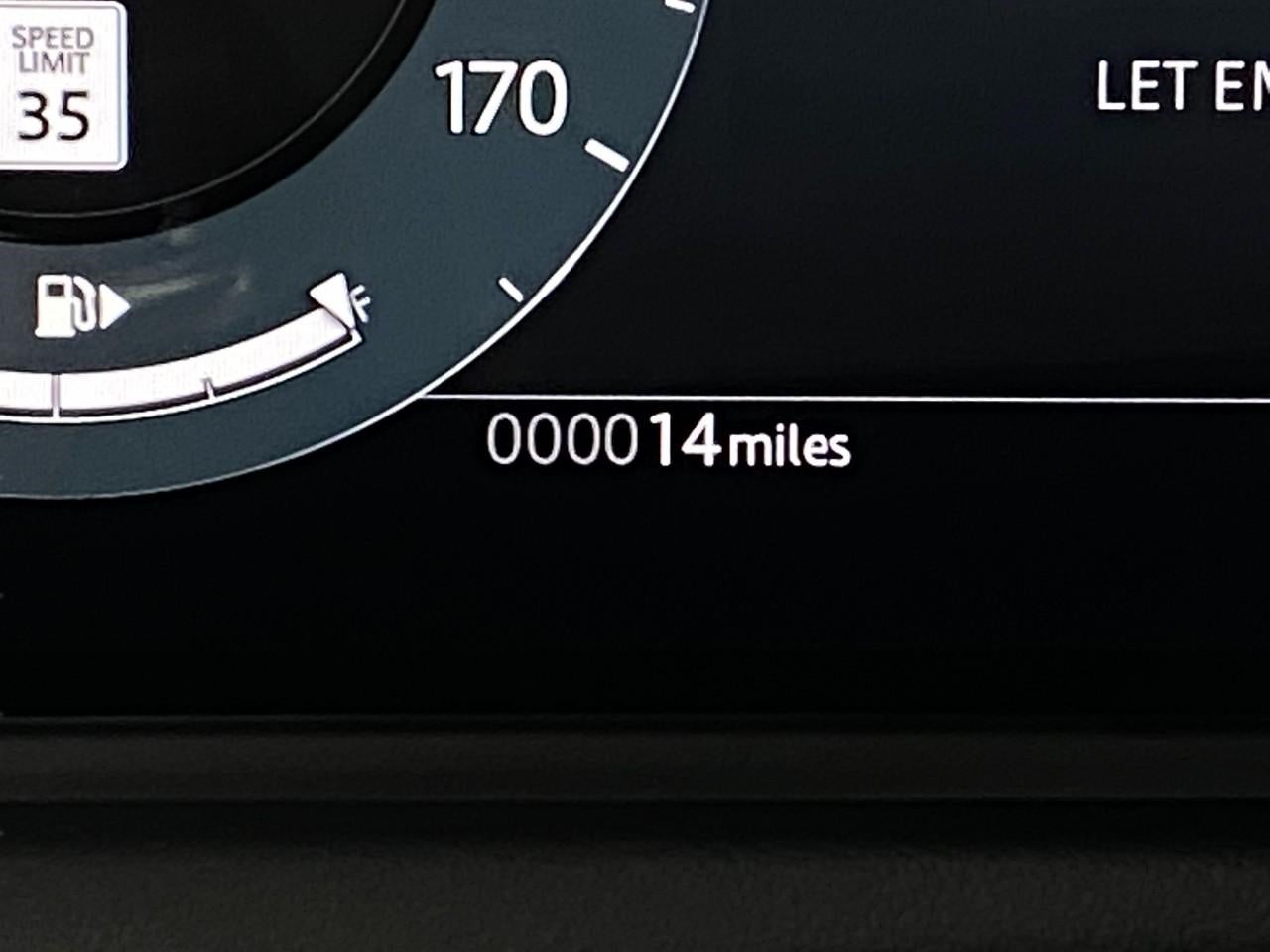 2026 Land Rover Range Rover Velar P250 Dynamic SE