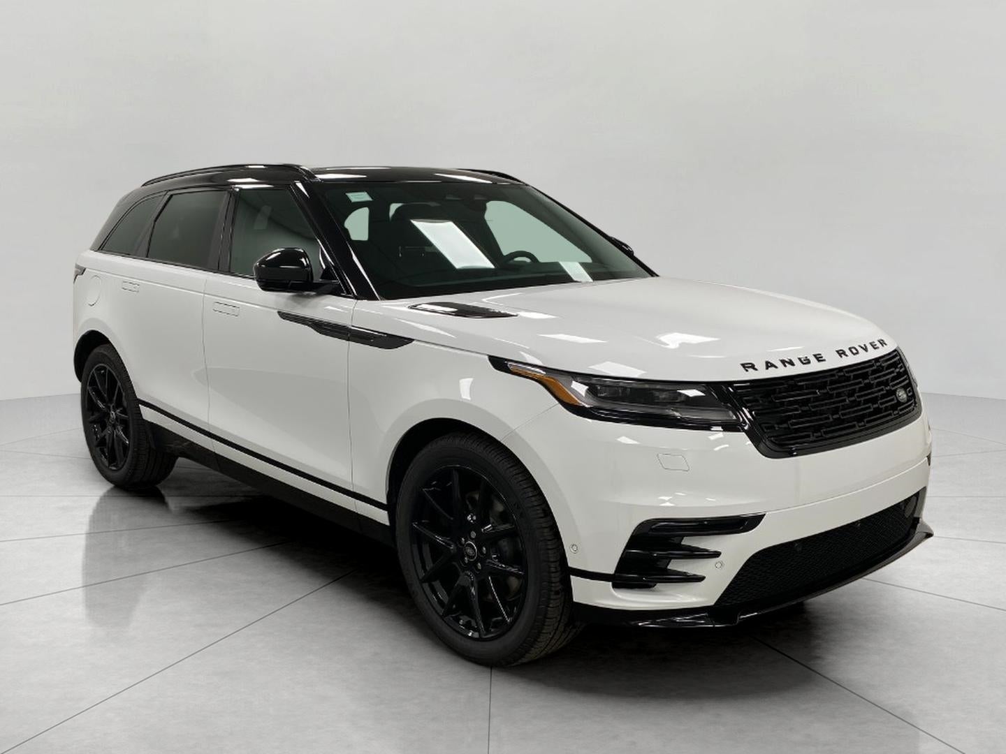 2026 Land Rover Range Rover Velar P250 Dynamic SE