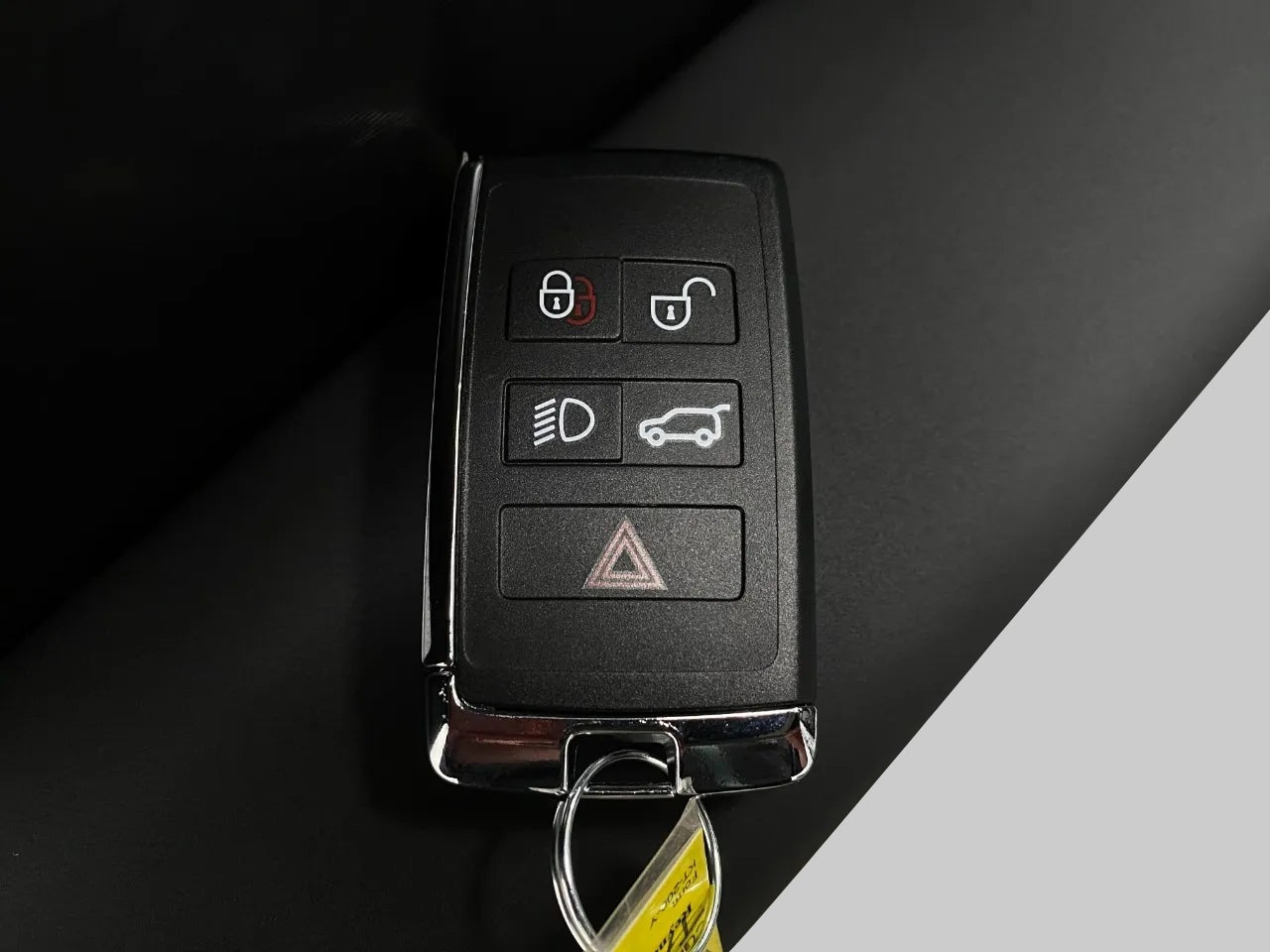 2026 Land Rover Range Rover Velar P250 Dynamic SE