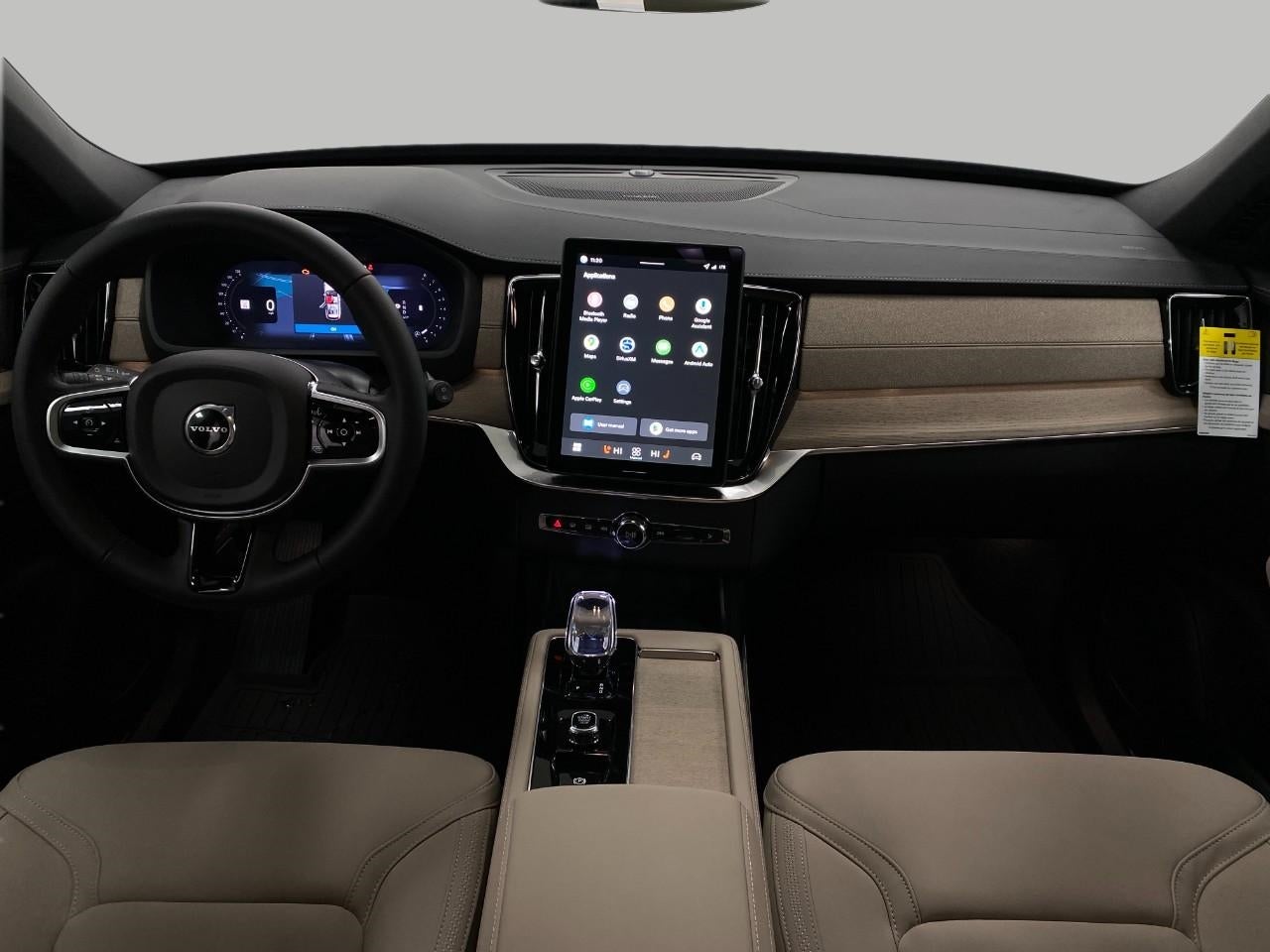 2026 Volvo XC90 B6 AWD Plus 6-Seater