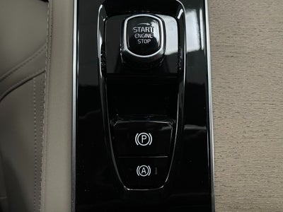 2026 Volvo XC90 B6 AWD Plus 6-Seater