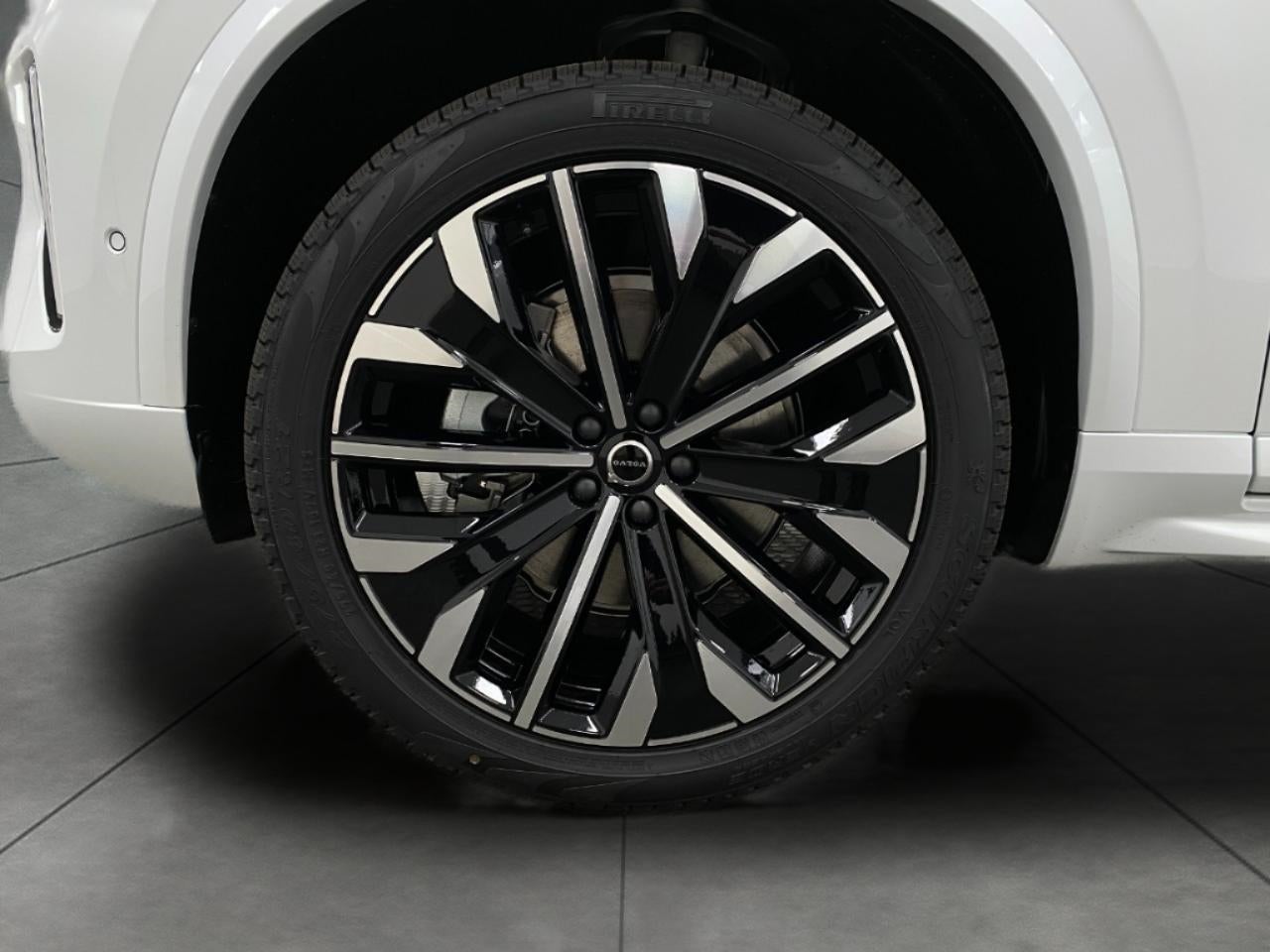 2026 Volvo XC90 B6 AWD Plus 7-Seater