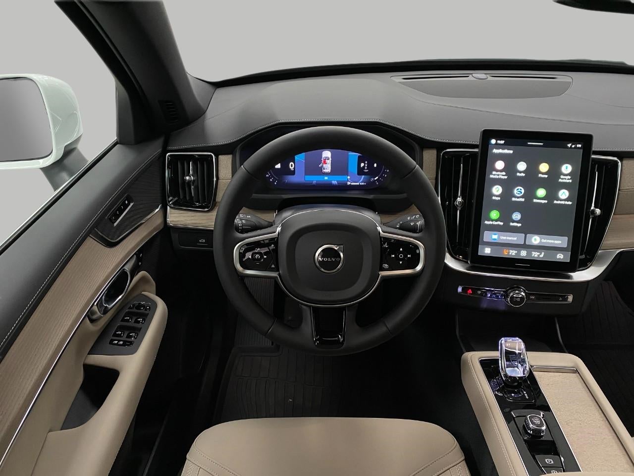 2026 Volvo XC90 B6 AWD Plus 7-Seater