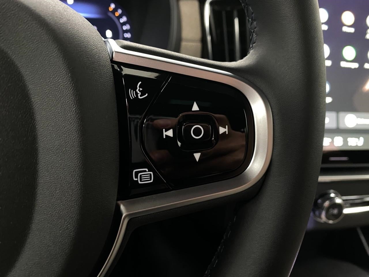 2026 Volvo XC90 B6 AWD Plus 7-Seater