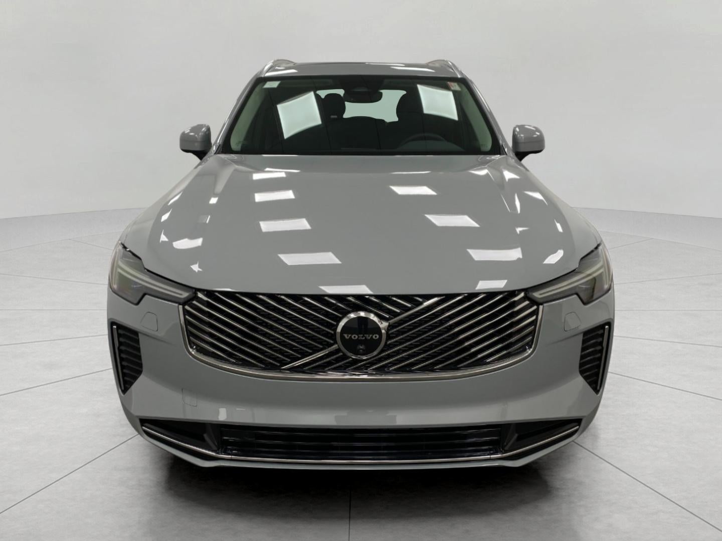 2026 Volvo XC90 B6 AWD Plus 7-Seater