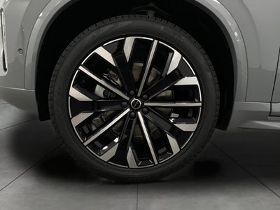 2026 Volvo XC90 B6 AWD Plus 7-Seater