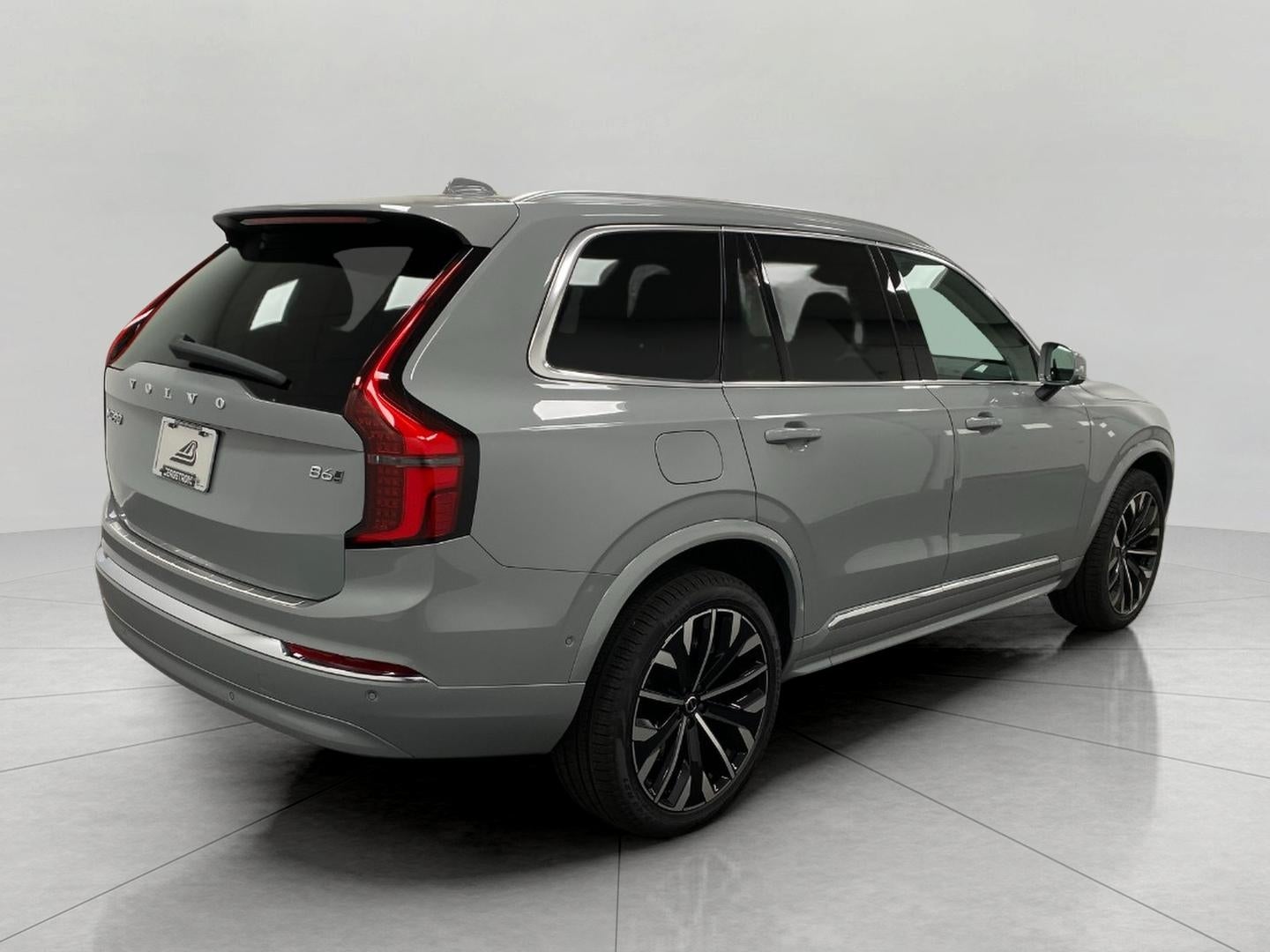 2026 Volvo XC90 B6 AWD Plus 7-Seater