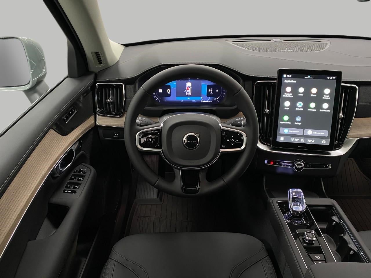 2026 Volvo XC90 B6 AWD Plus 7-Seater