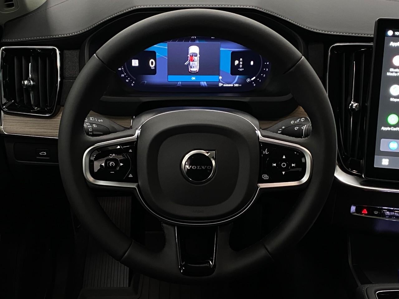 2026 Volvo XC90 B6 AWD Plus 7-Seater