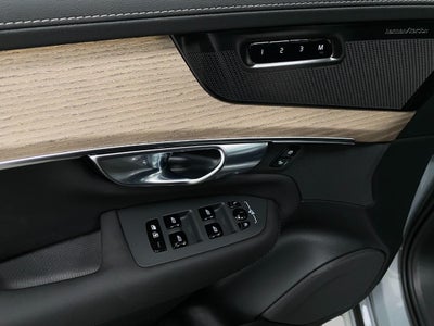 2026 Volvo XC90 B6 AWD Plus 7-Seater